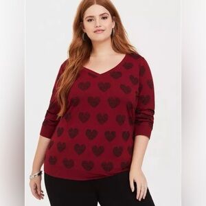 Torrid Red & Black Rose Heart Patterned V-Neck 3/4 Sleeve Top Women’s 3X